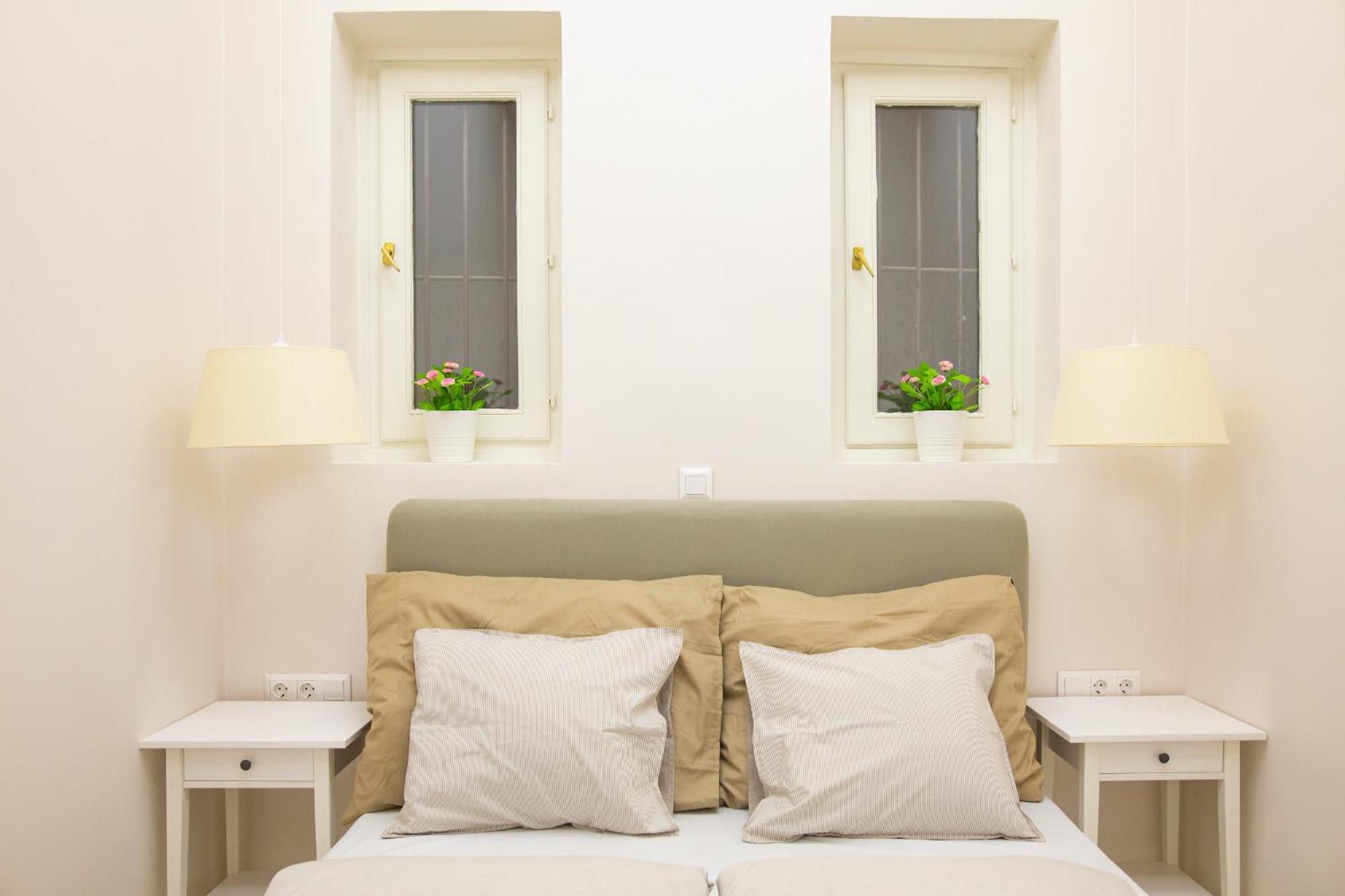 Apartment Hidden Modern Getaway With Two Bedroom Behind Opera House Budapest